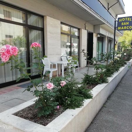 Hotel San Marco Арецо Екстериор снимка