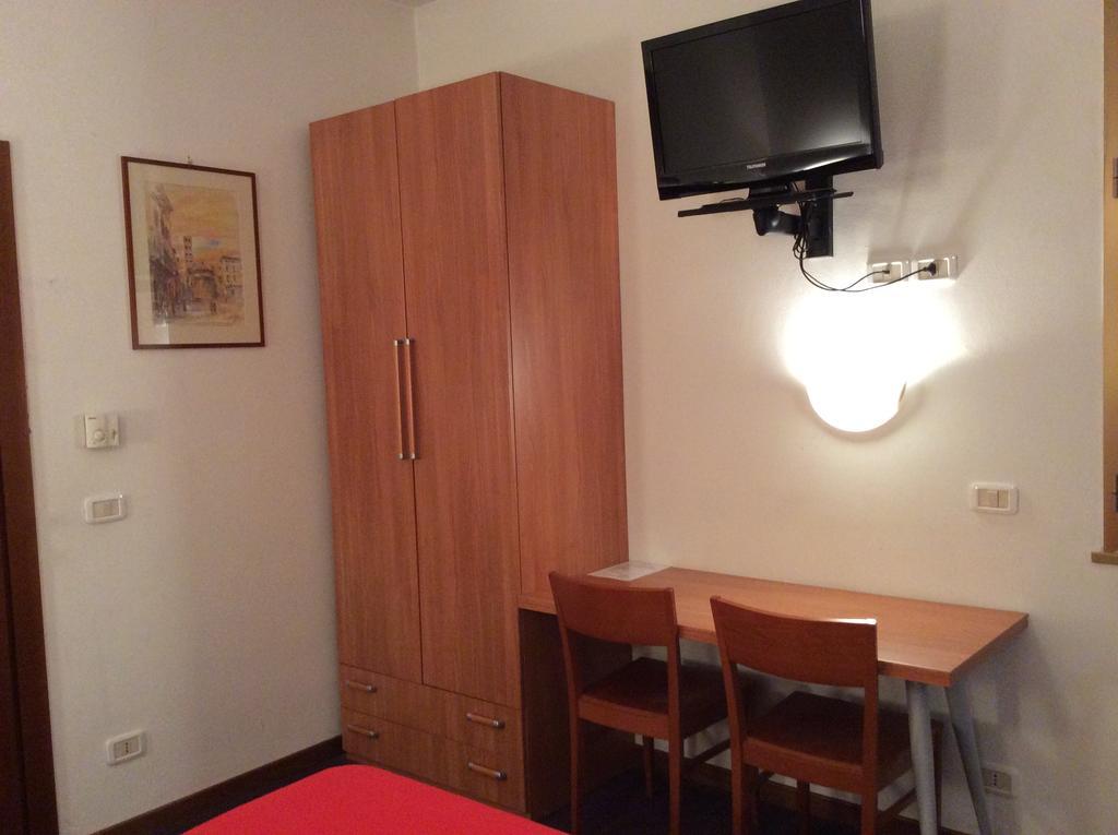 Hotel San Marco Арецо Стая снимка