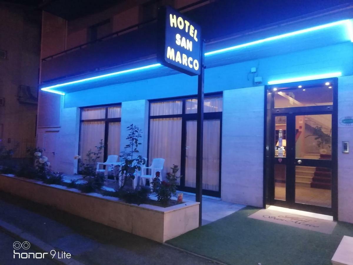 Hotel San Marco Арецо Екстериор снимка